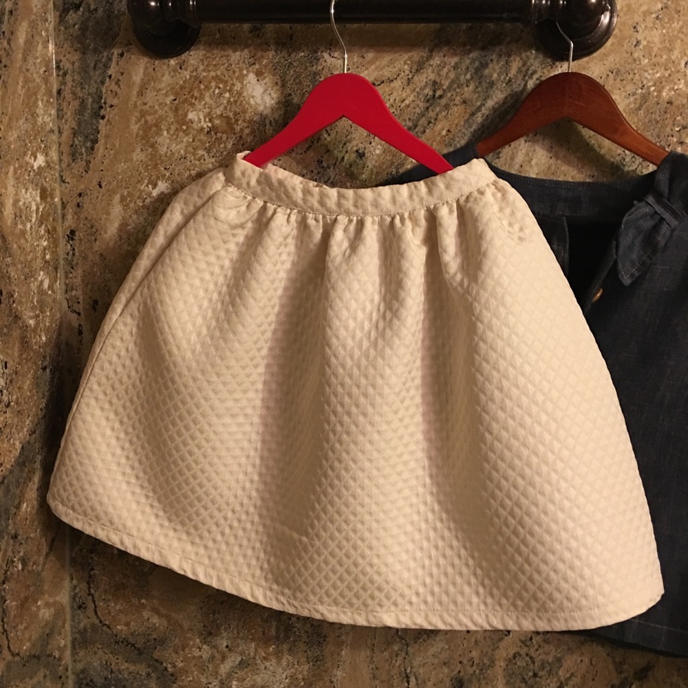 Luvalot - Easter Skirt